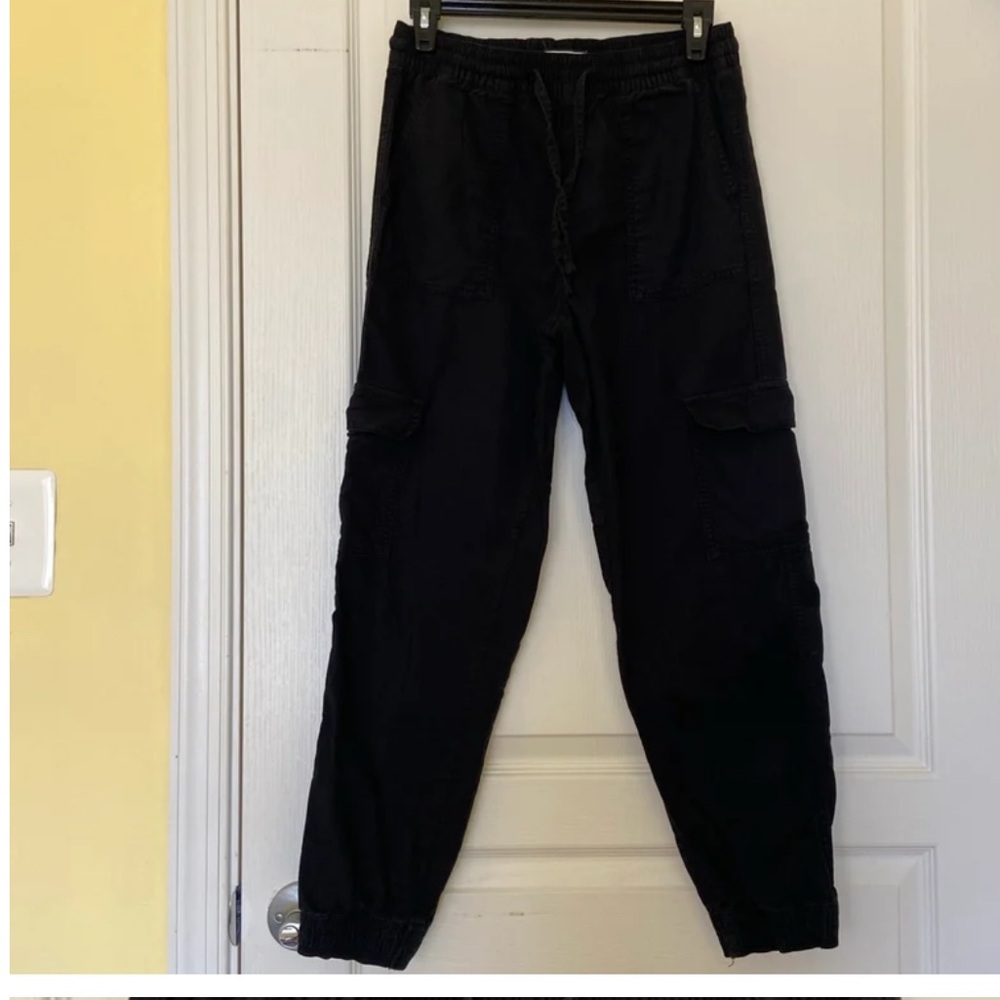Women’s joggers